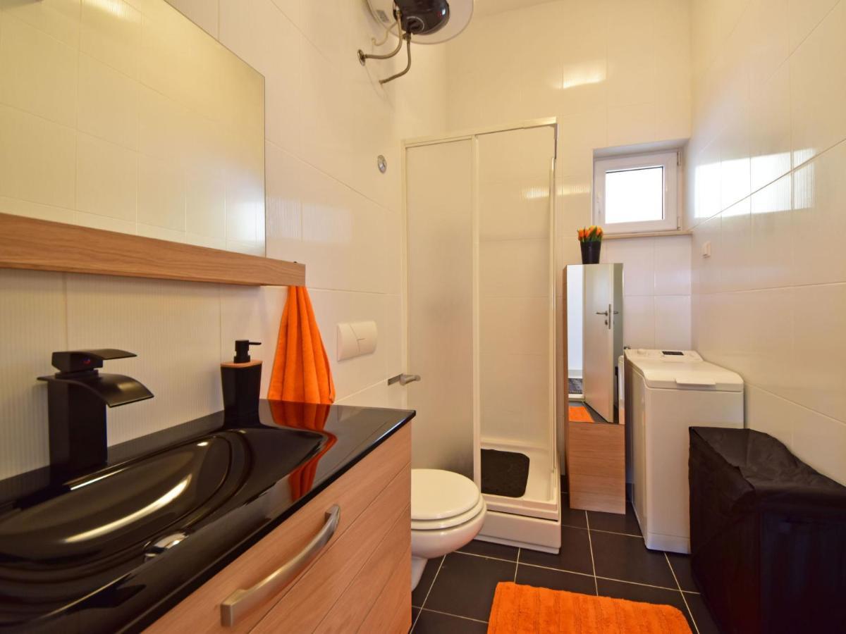 Apartment Cvit 2 By Interhome Кленовица Экстерьер фото