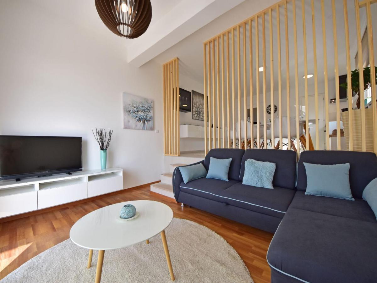 Apartment Cvit 2 By Interhome Кленовица Экстерьер фото